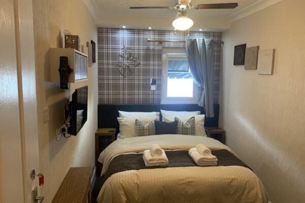 King size bed